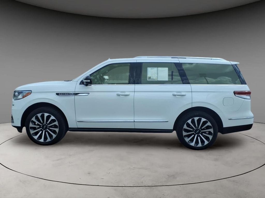 2022 Lincoln Navigator